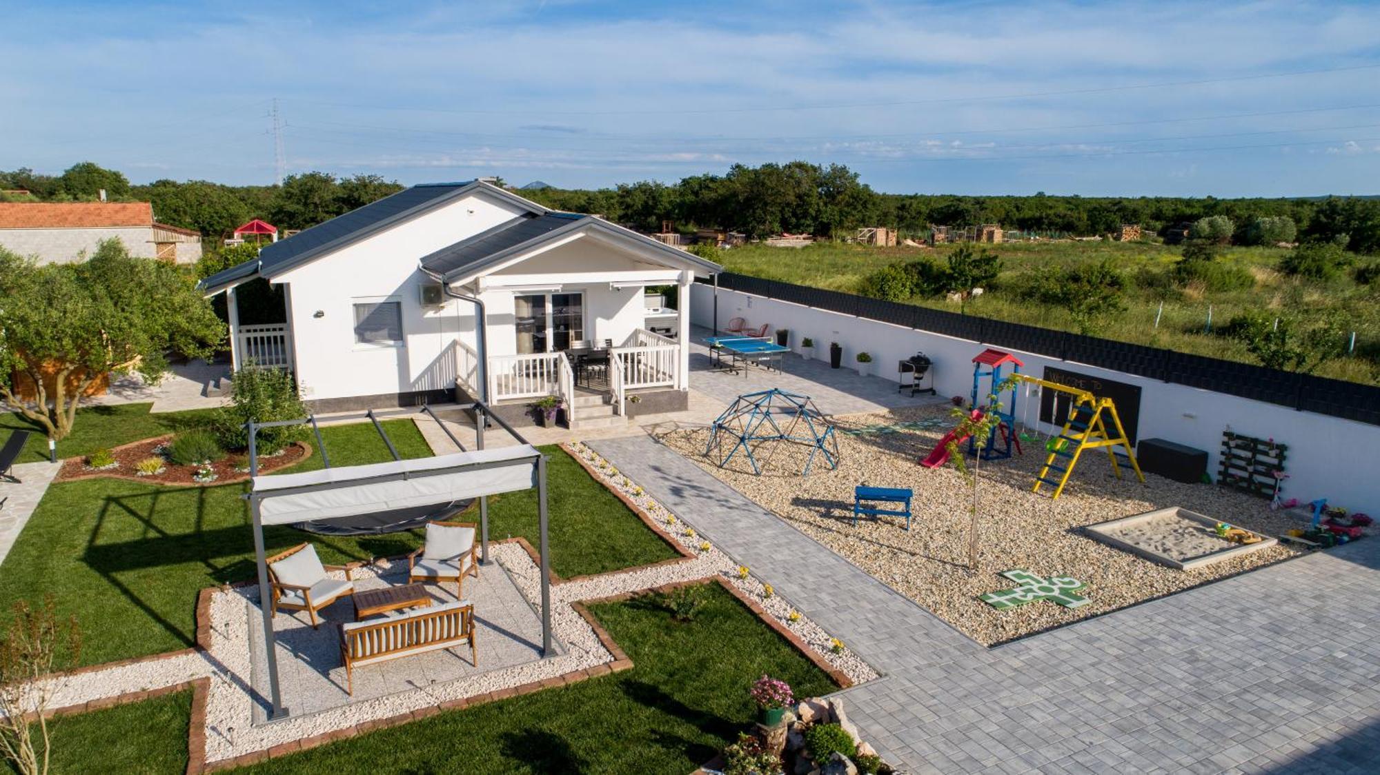 Holiday Home Aprilis With Pool, Jacuzzi And Sauna Galovac  Екстериор снимка