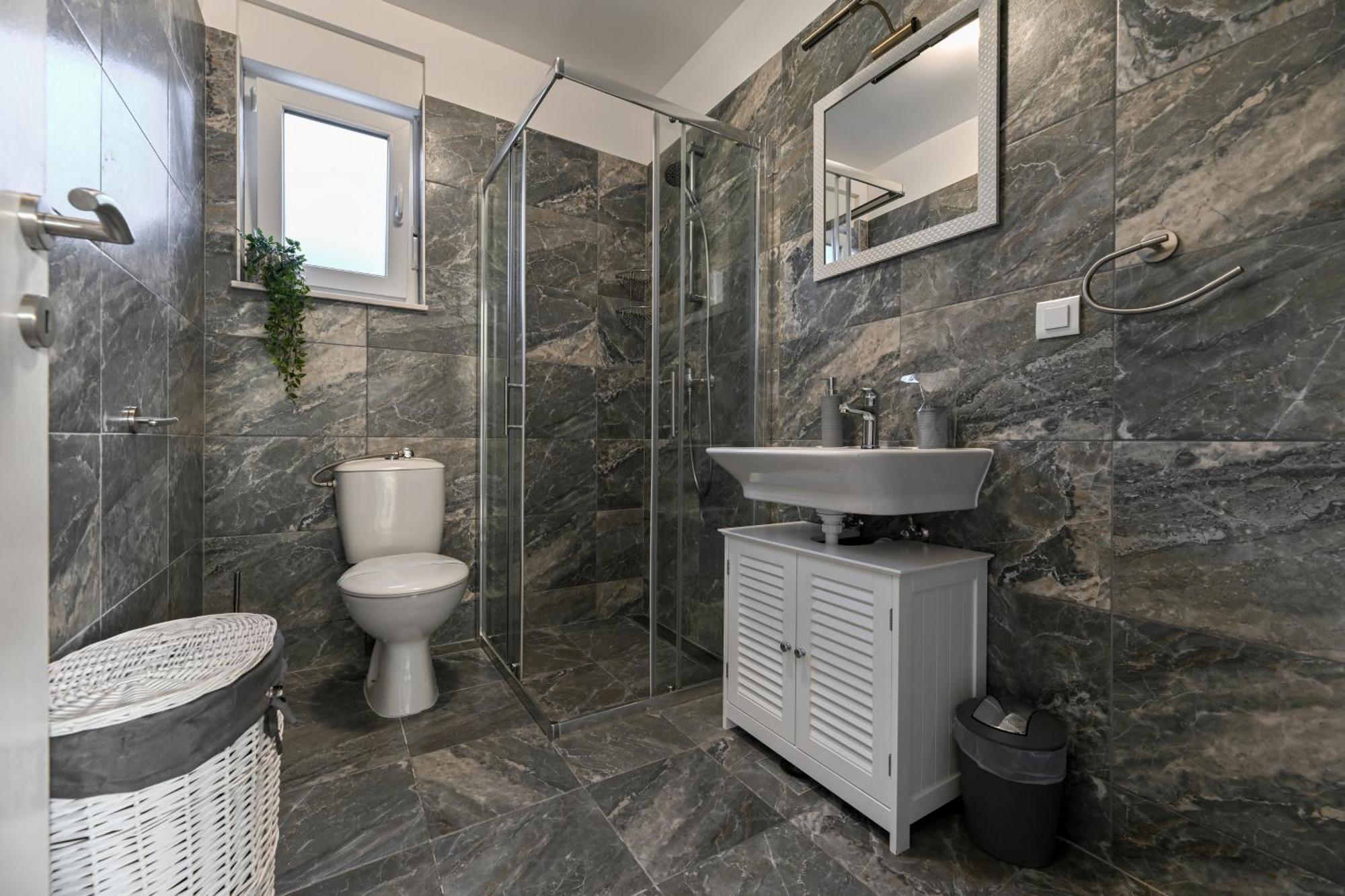 Holiday Home Aprilis With Pool, Jacuzzi And Sauna Galovac  Екстериор снимка